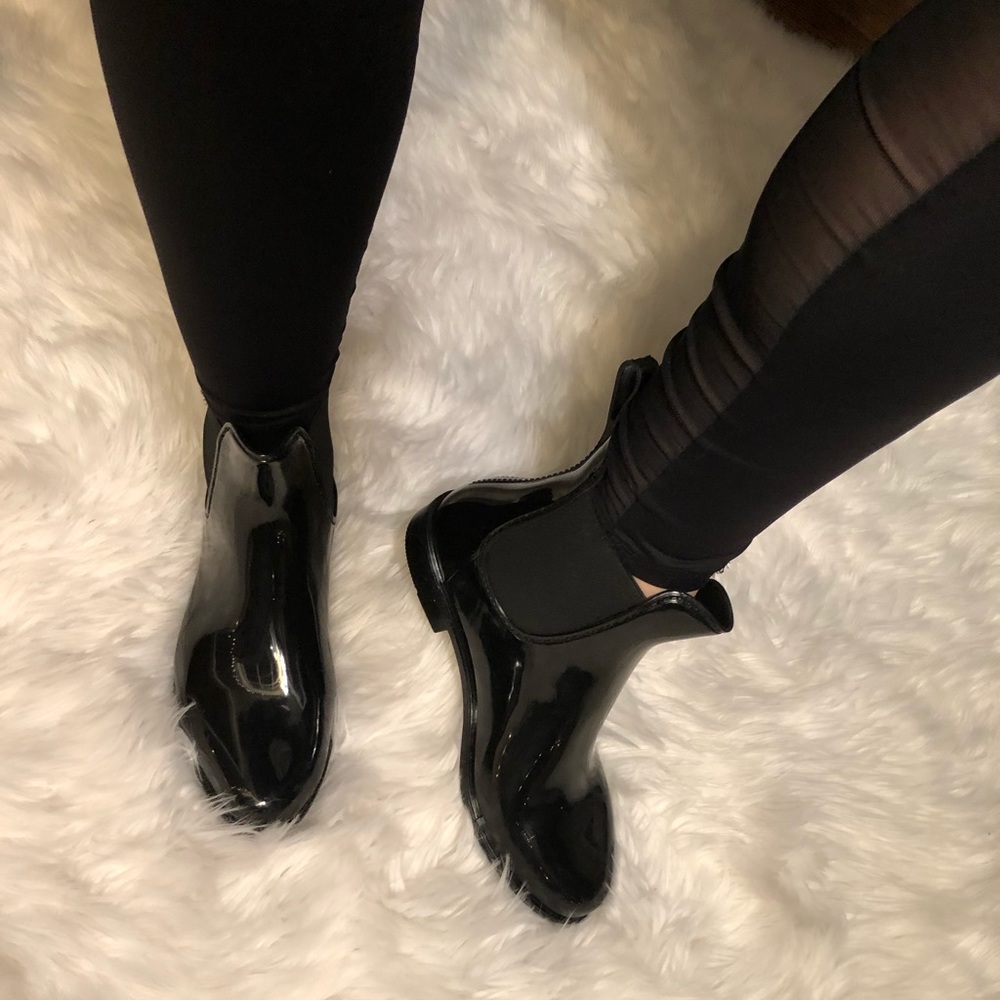 Rugged Outback Black Ankle Rain Boots